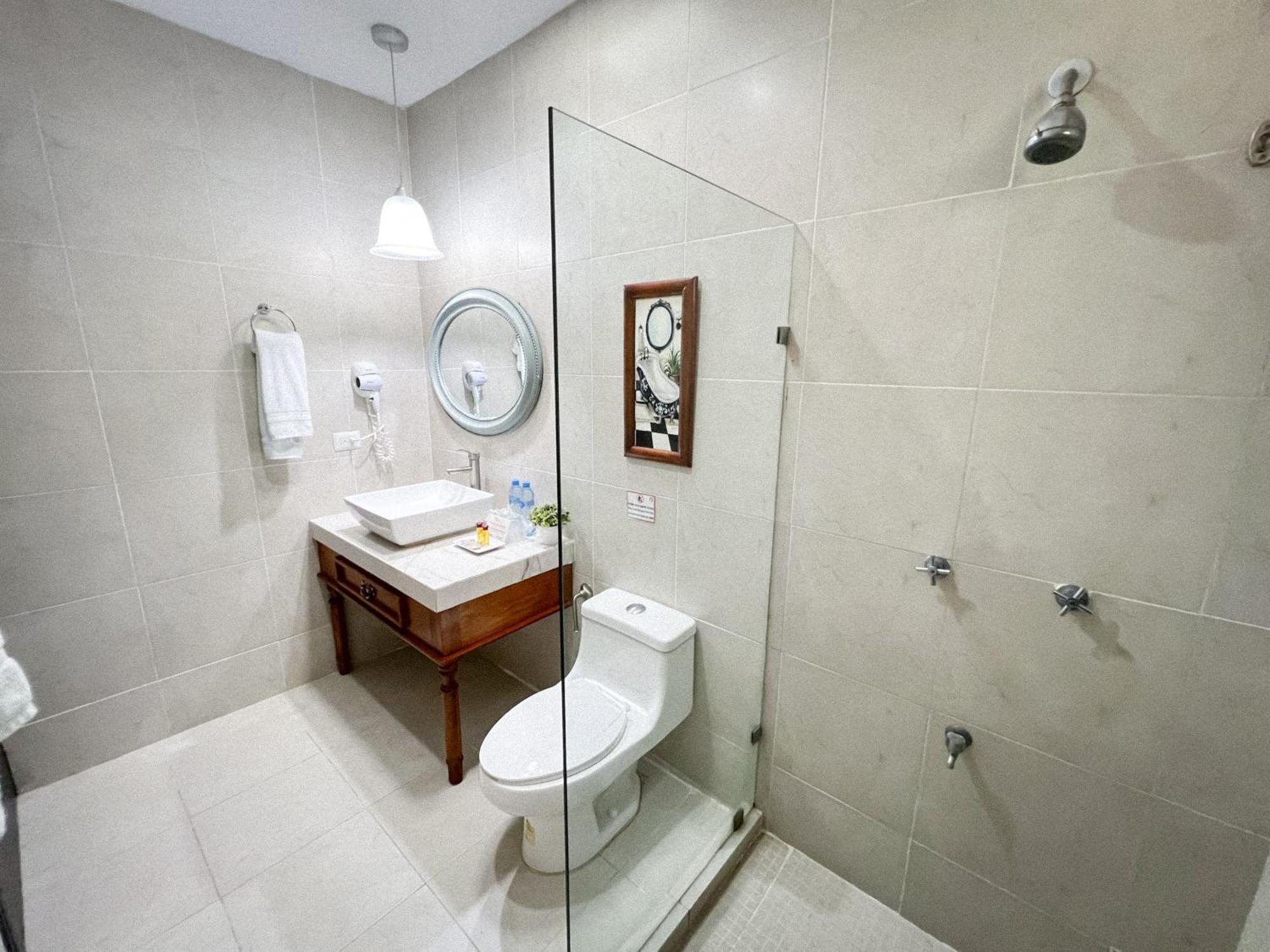 Hotel Fundadores Valladolid  Luaran gambar